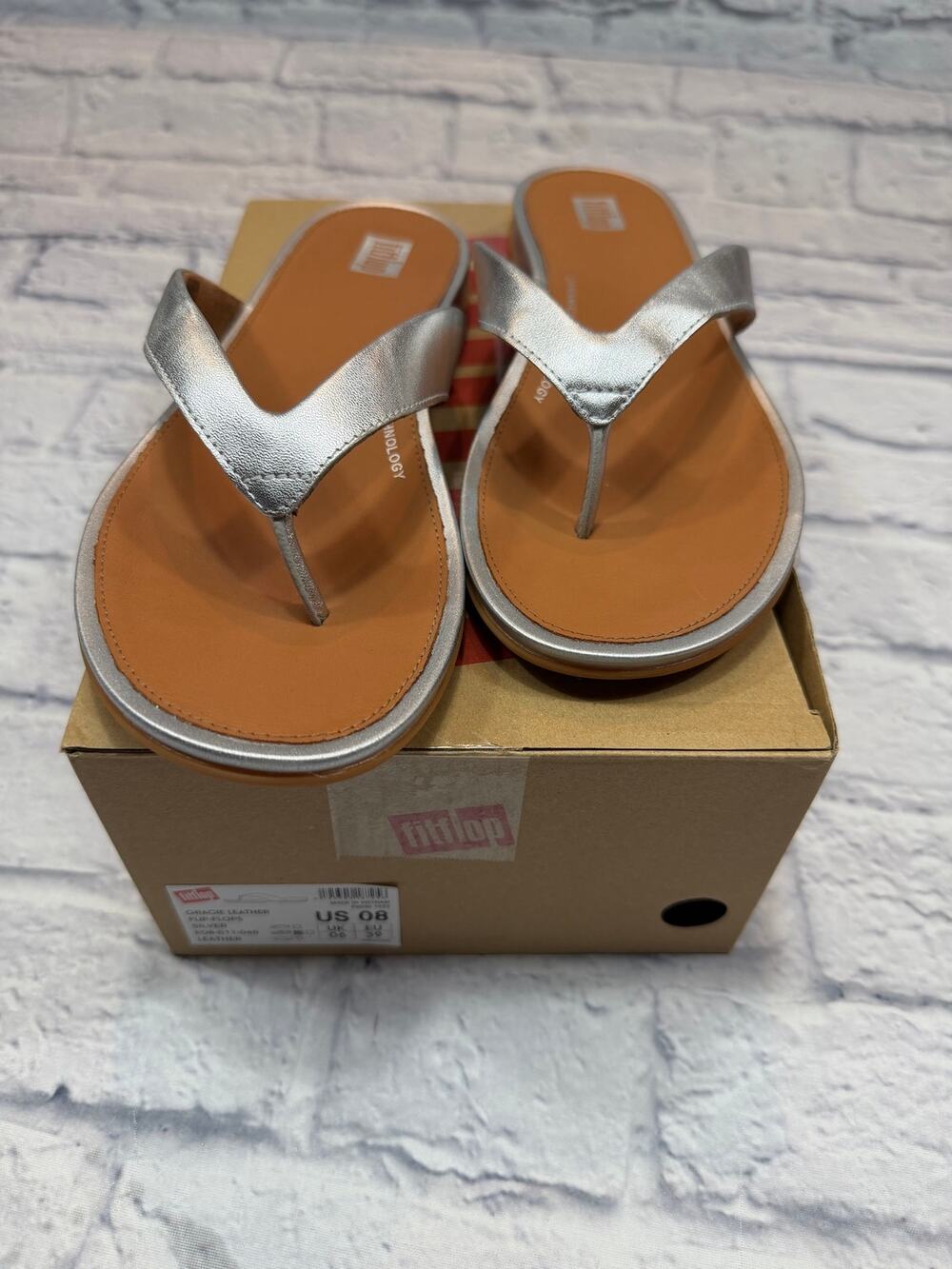 NEW FitFlop Gracie Leather Flip-Flops Metallic Silver Size 8